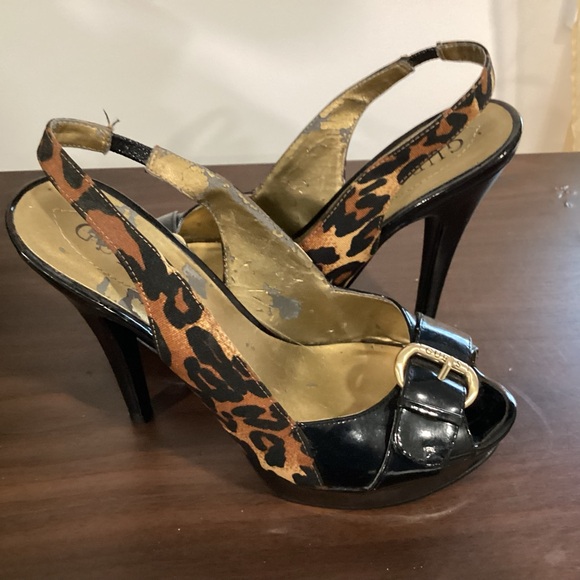 Guess ankle strap open toes samdals - Picture 6 of 6